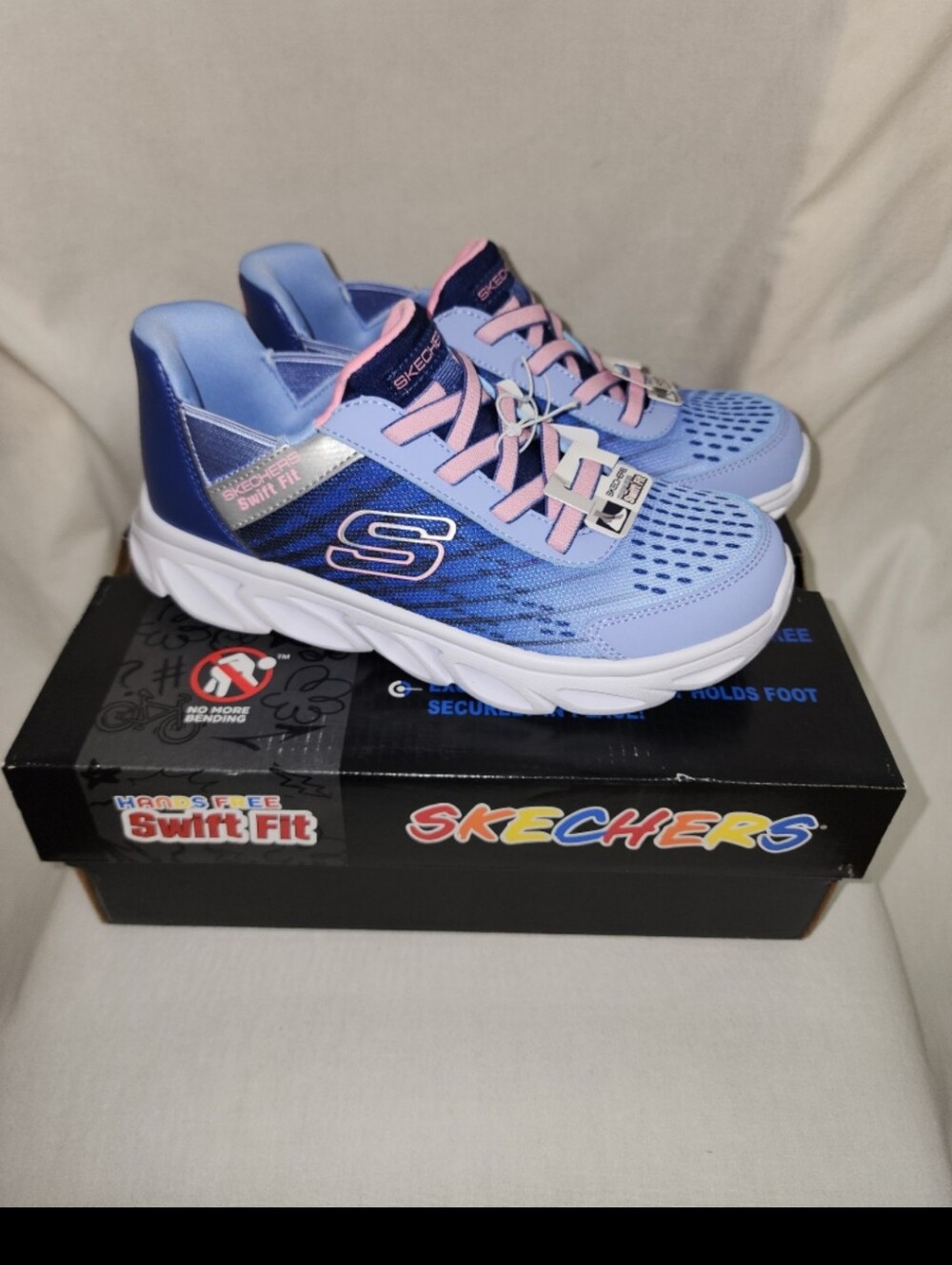 Skechers girls youth shoe size 3 navy pink swift fit shoes